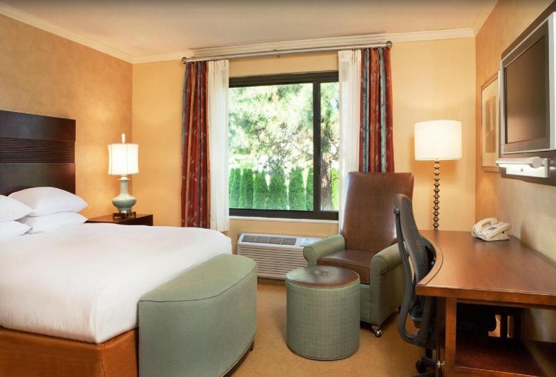 Doubletree By Hilton Hotel Boston - Bedford Glen Exteriör bild