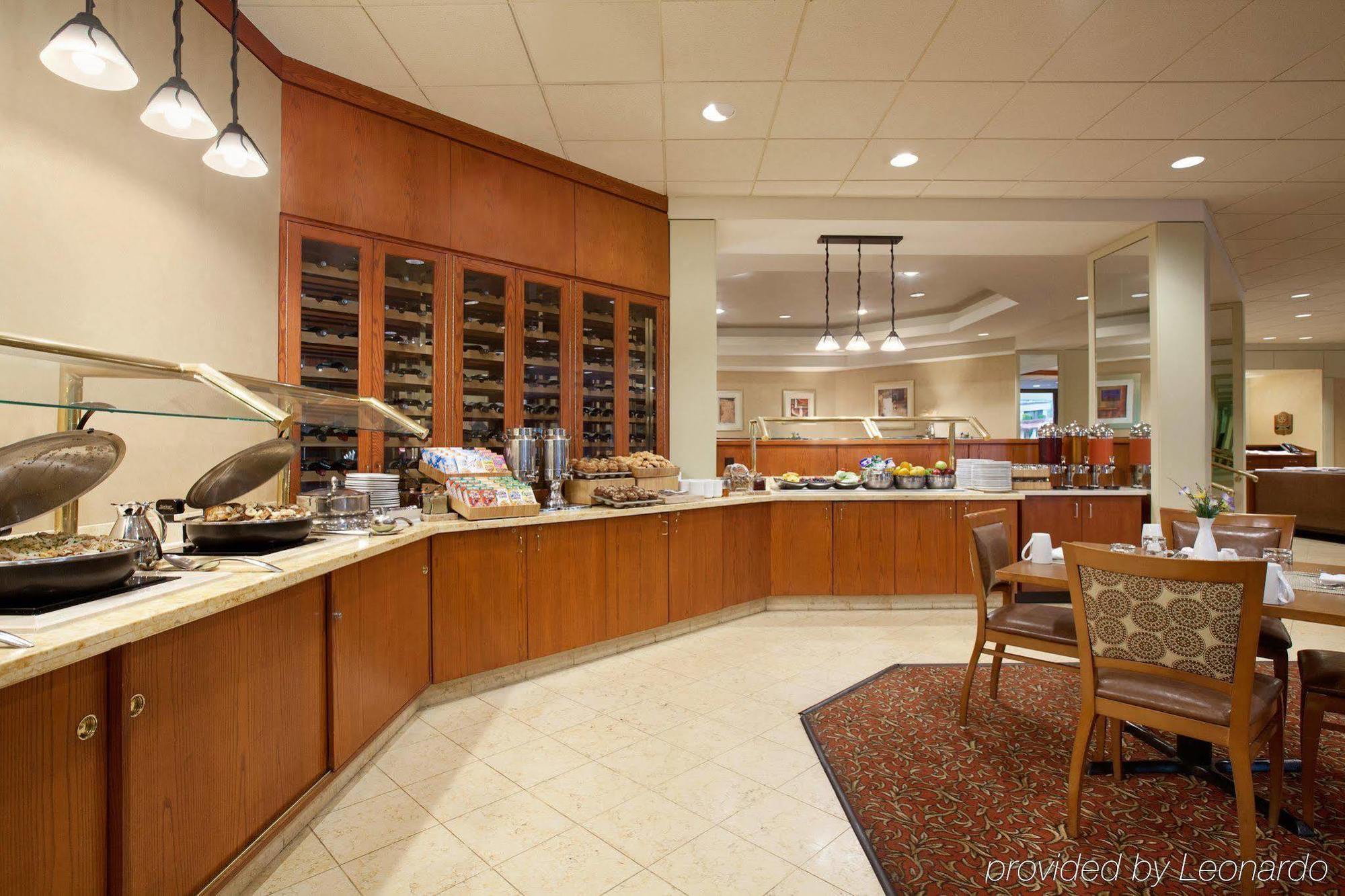Doubletree By Hilton Hotel Boston - Bedford Glen Exteriör bild