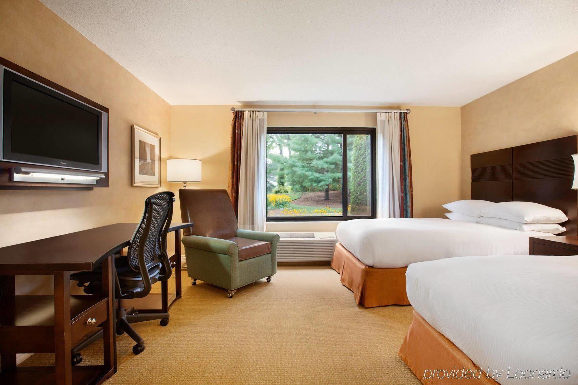 Doubletree By Hilton Hotel Boston - Bedford Glen Exteriör bild