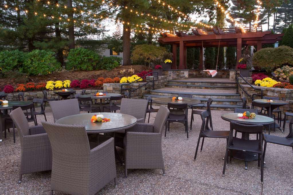 Doubletree By Hilton Hotel Boston - Bedford Glen Exteriör bild